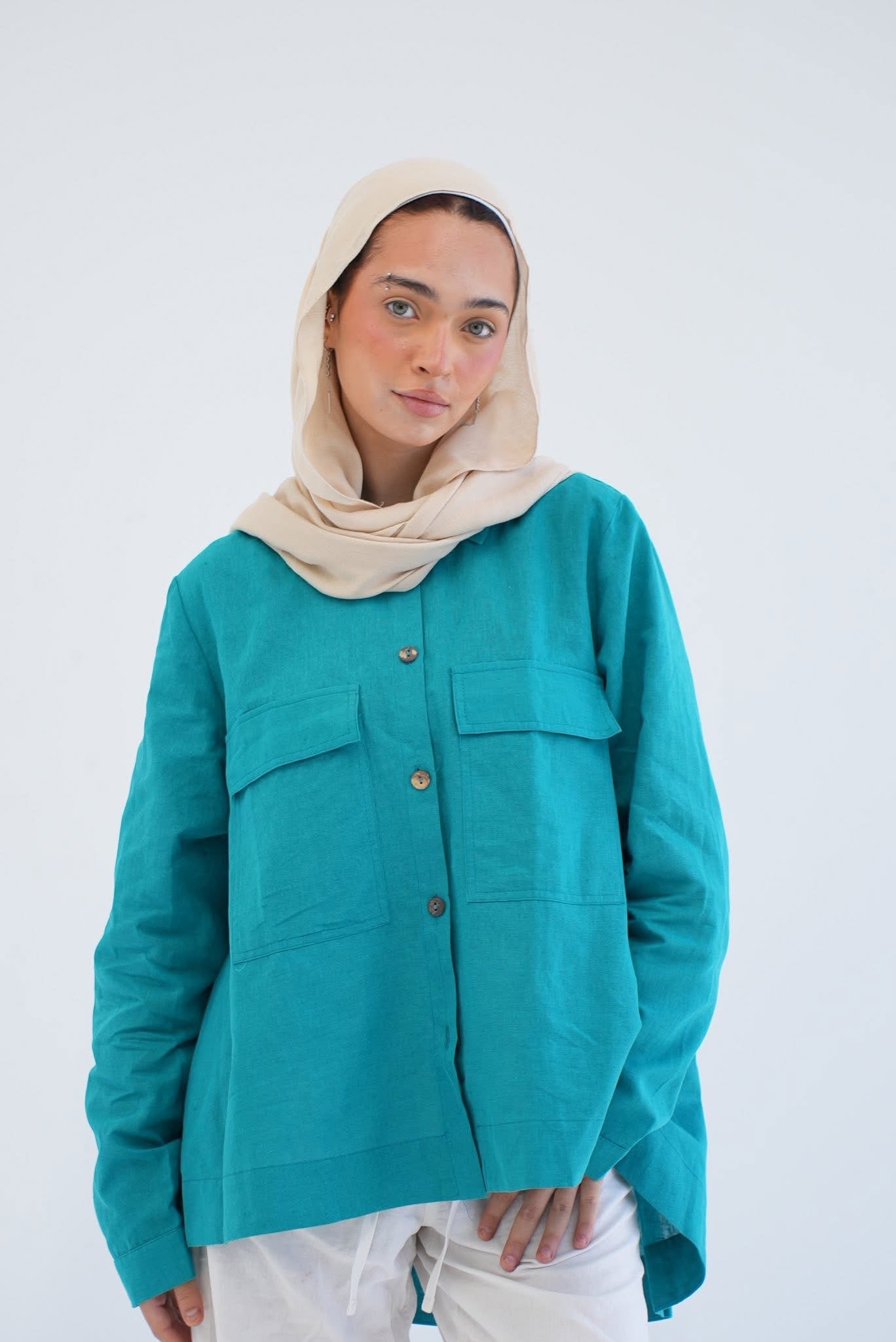 Everyday linen shirt in aqua