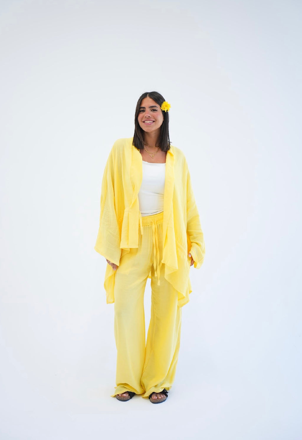 Pastel set in yellow