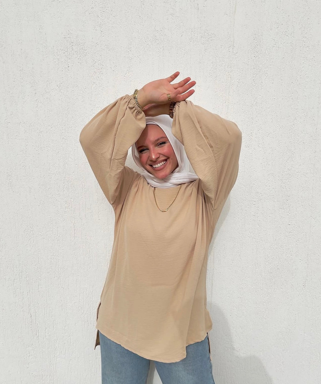 Everyday basic top in beige